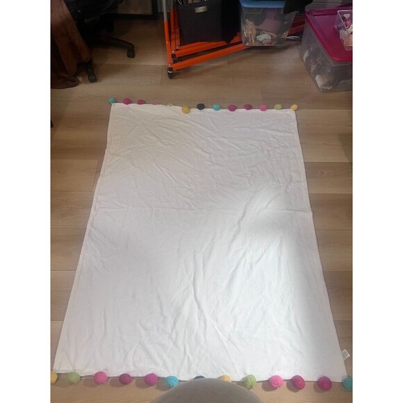 Pottery Barn teen Lightweight White throw Pom-Pom Detail 50 In x 70 In - Picture 1 of 5